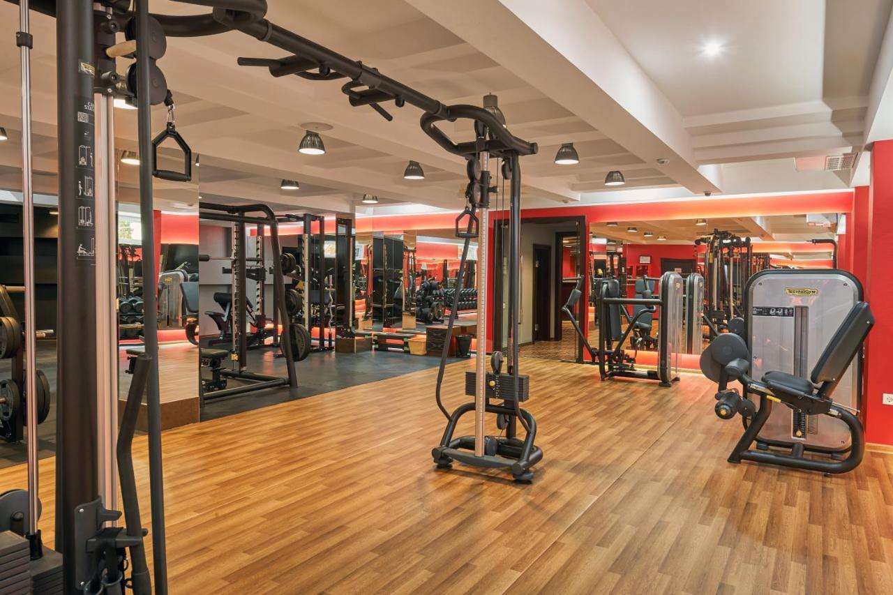 Grand M Hotel Navoi Kültér fotó