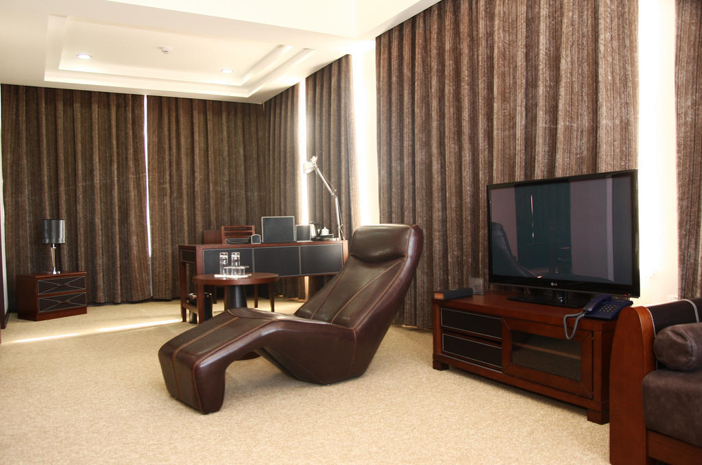 Grand M Hotel Navoi Szoba fotó