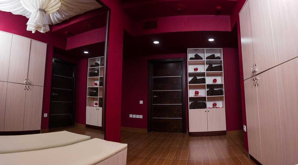 Grand M Hotel Navoi Kültér fotó