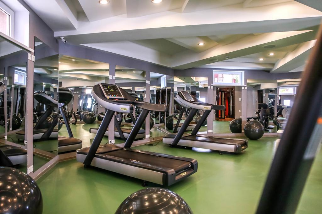 Grand M Hotel Navoi Kültér fotó