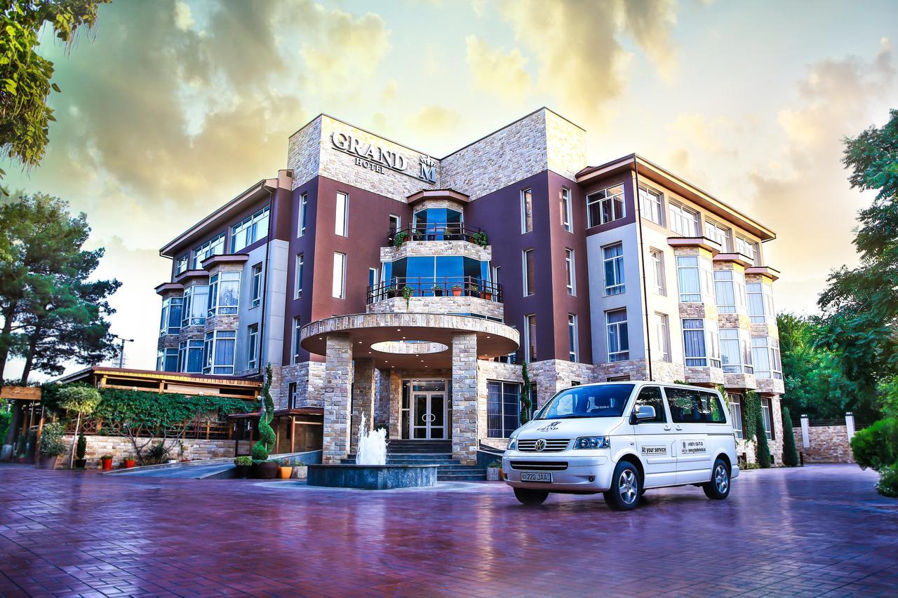 Grand M Hotel Navoi Kültér fotó